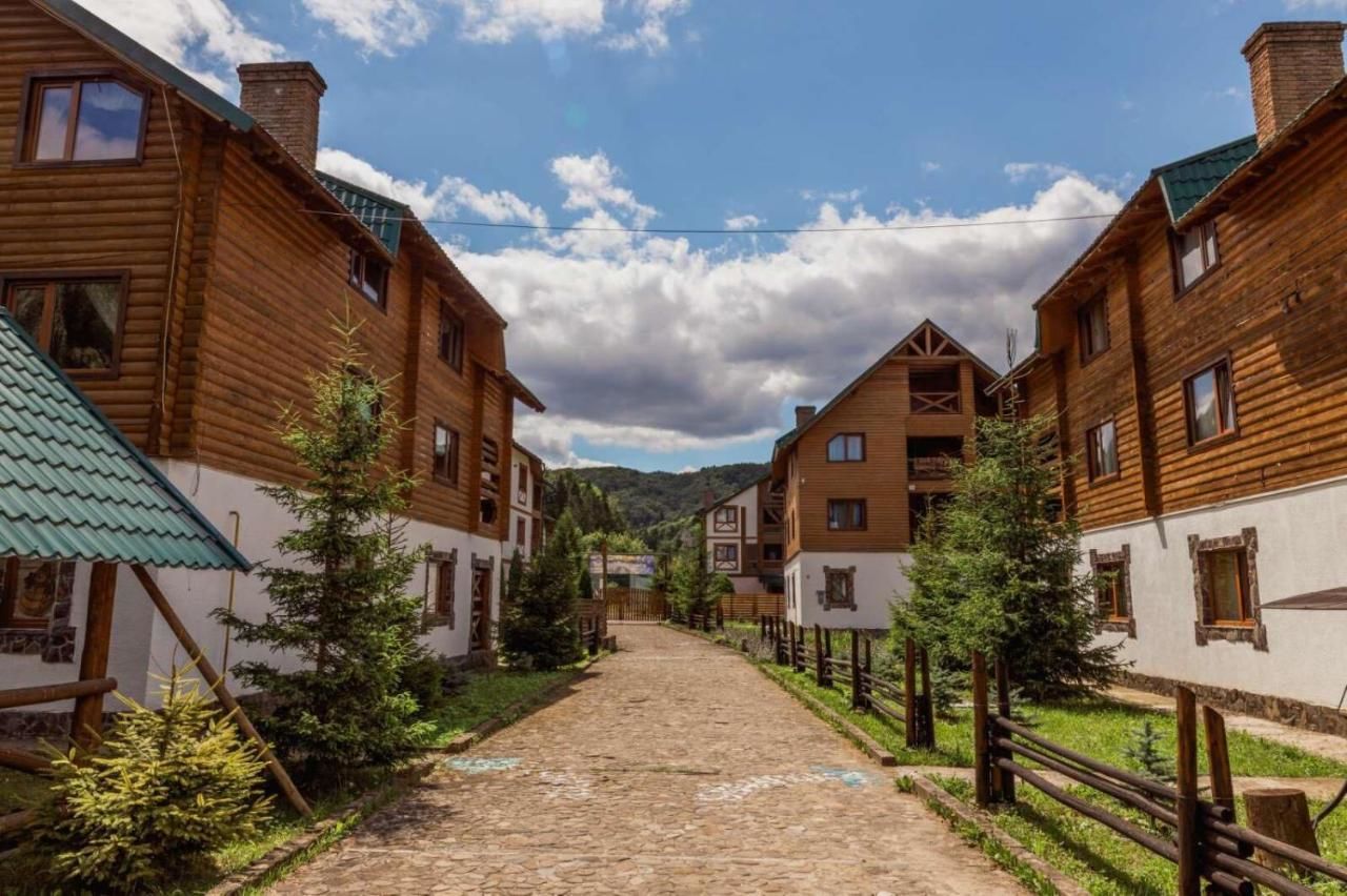 Курортные отели Edelweiss Carpathians Migovo Мигово-7