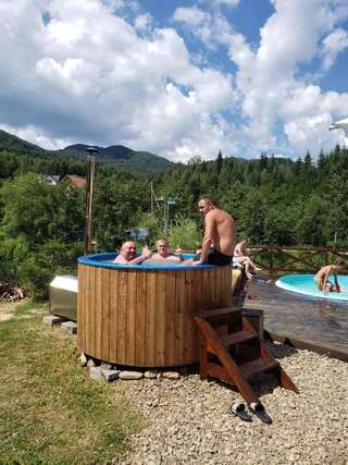 Курортные отели Edelweiss Carpathians Migovo Мигово-7